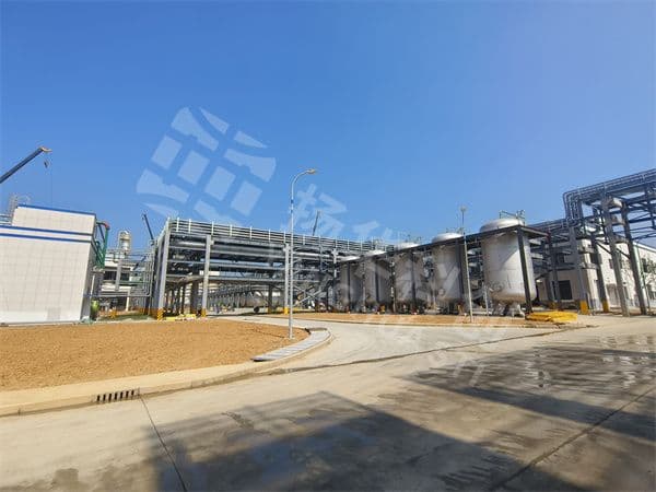 Chemical Plant Multi-core Cable Connections Causing Problems vs. Flexible Busbar